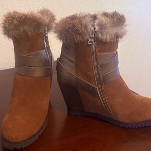 Stylish Brown Wedge Ankle Boots with Faux Fur Trim
